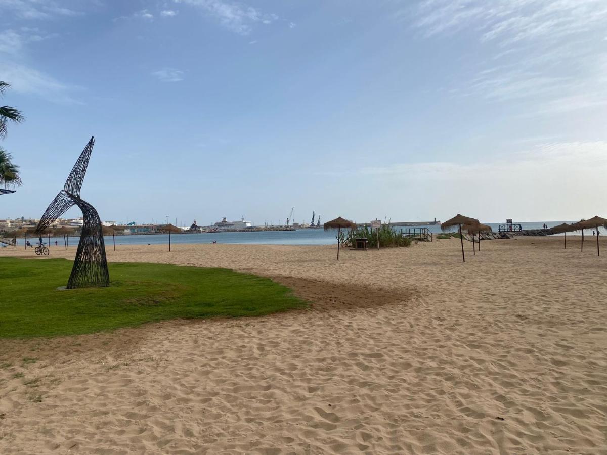 Precioso apartamento a 50 metros de la playa Melilla Exterior foto
